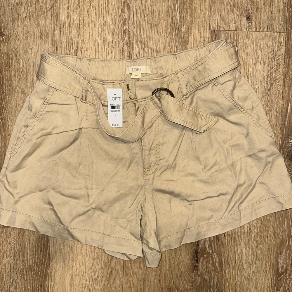 SZ S Khaki Loft Shorts Cargo Style New With Tags